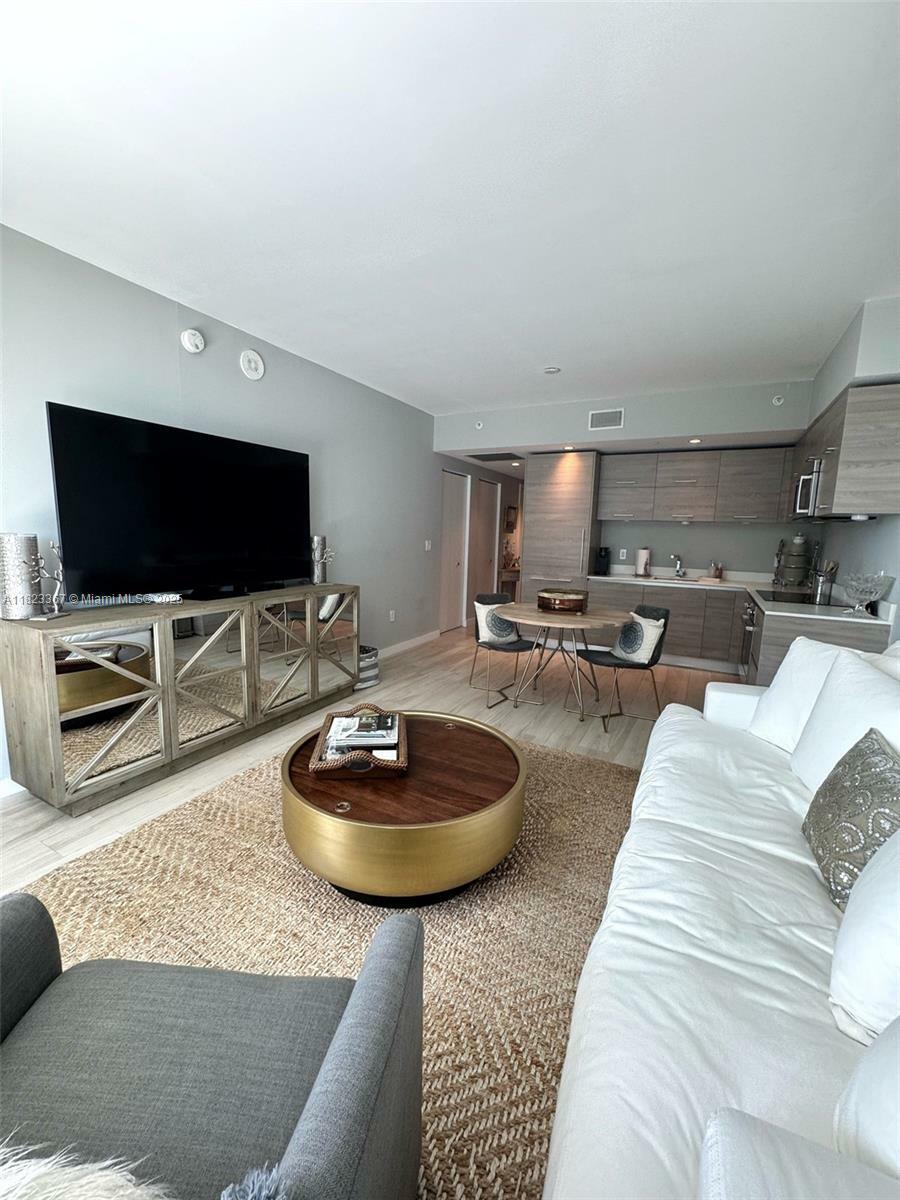 Property Photo: 1300 S Miami Ave 2808 FL 33130