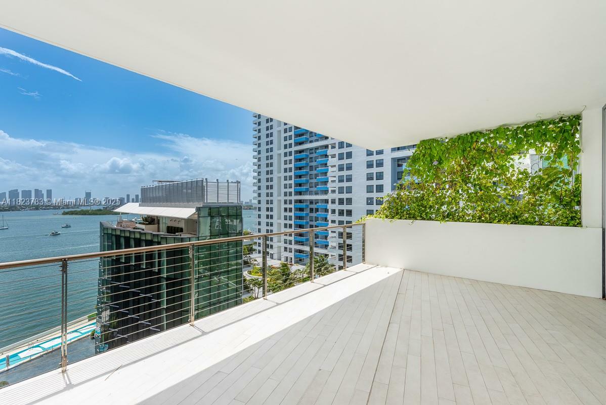 Property Photo: 1300 Monad Ter 9D FL 33139