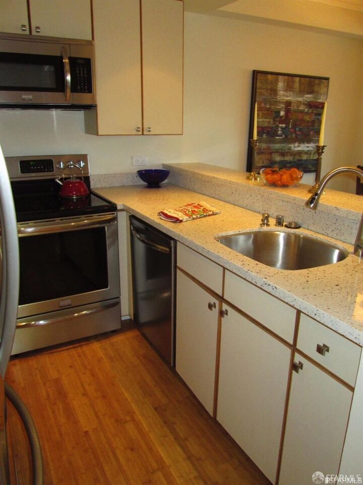 Property Photo: 601 Van Ness Avenue 1102 CA 94102