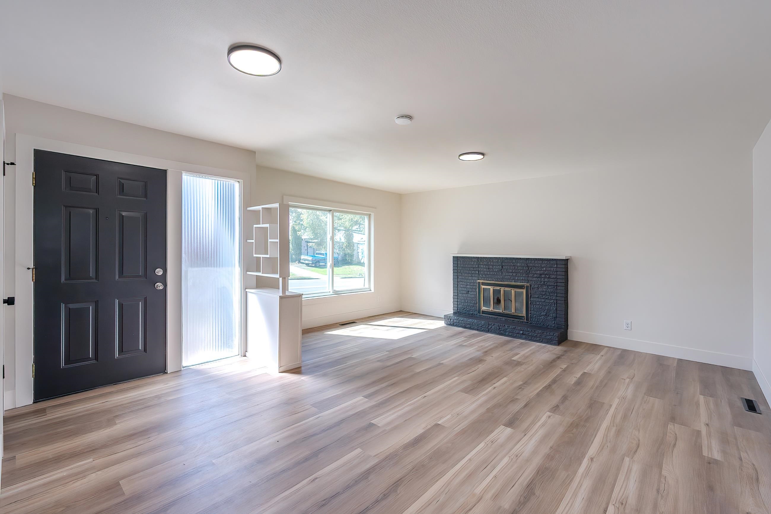 Property Photo: 3306 W Francis Ave WA 99205