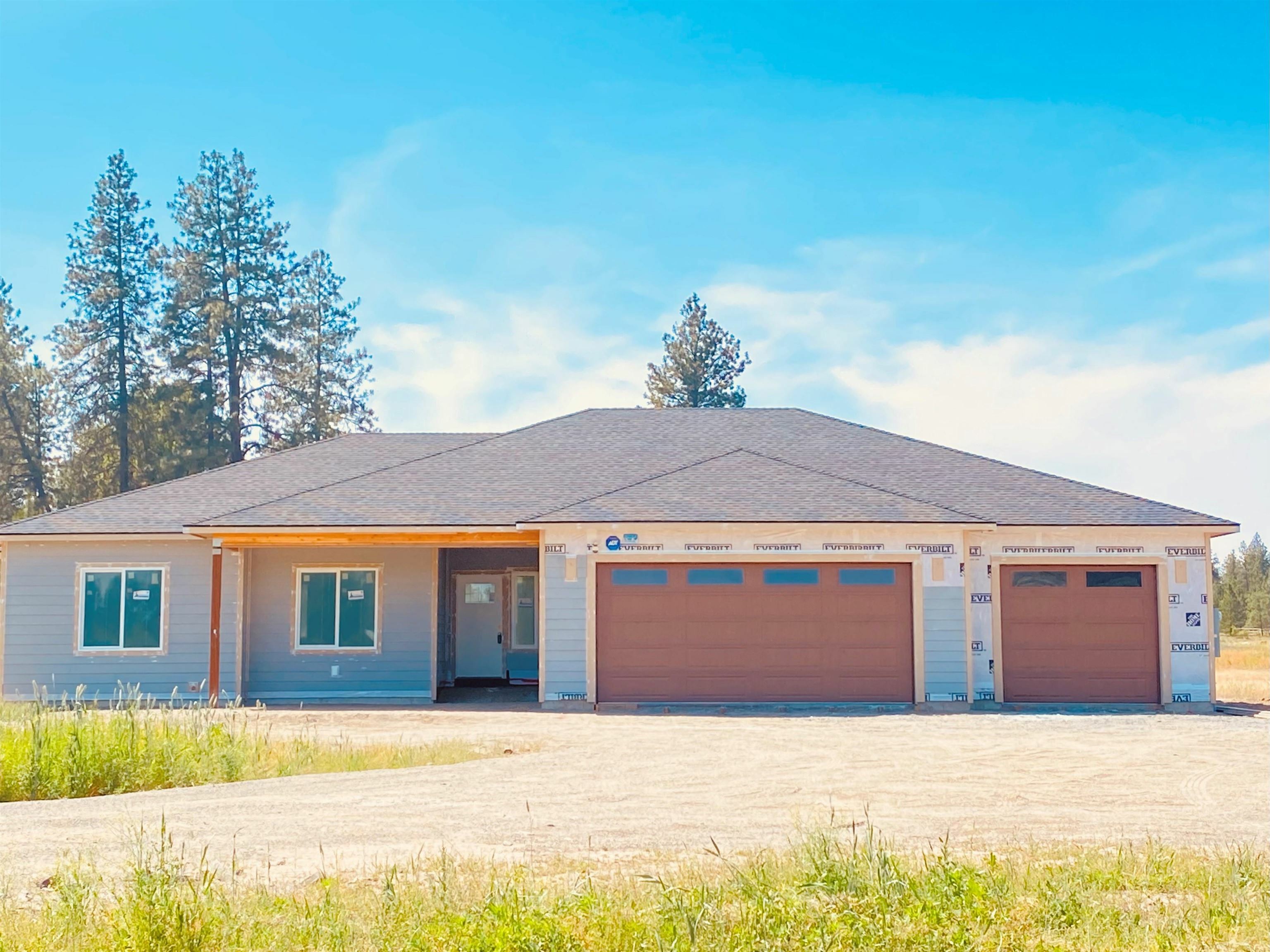 Property Photo: 12822 S Sherman Rd WA 99224