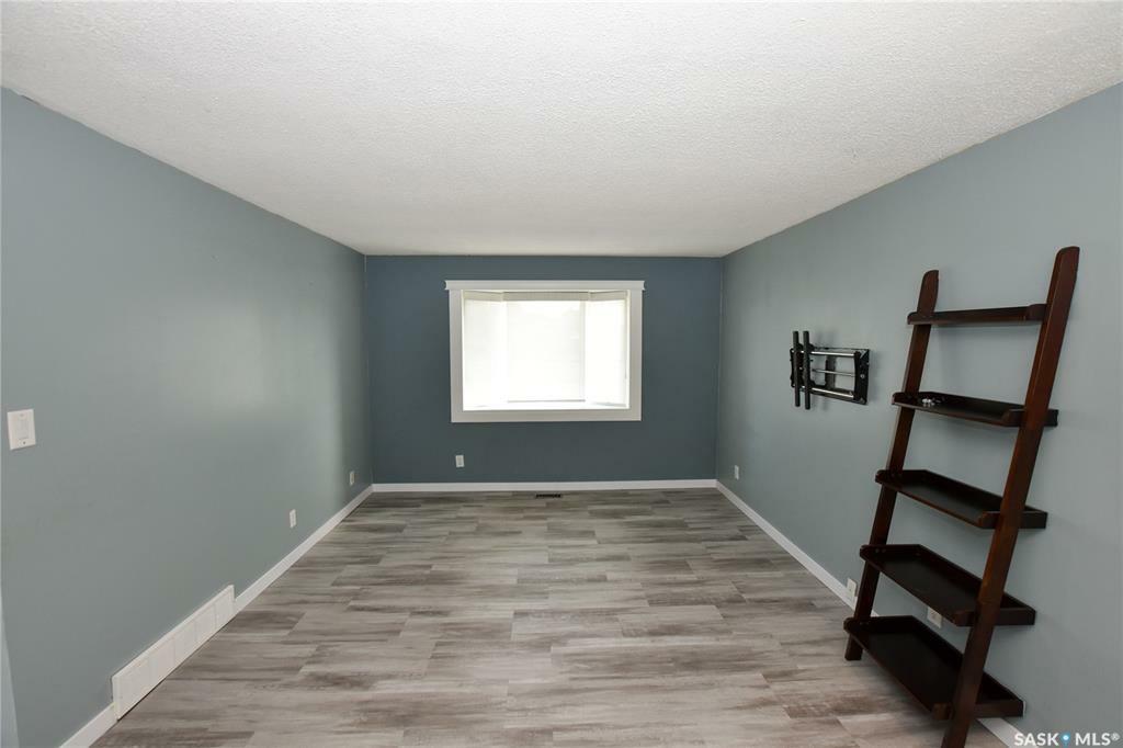 Property Photo: 3417 Diefenbaker Drive SK S7L 4V7