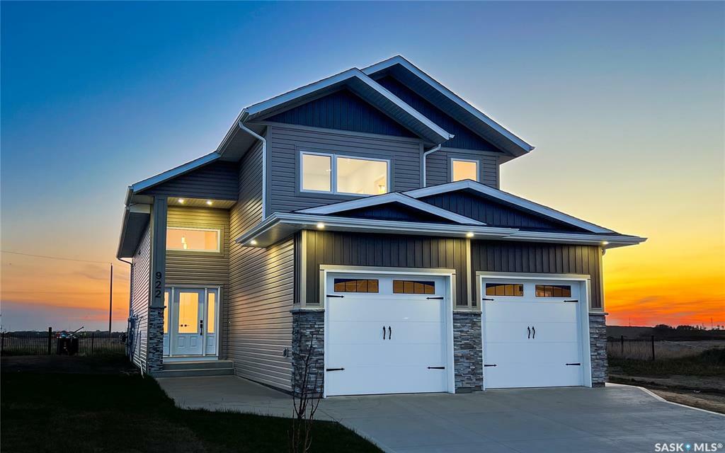 Property Photo: 922 Bentley Manor SK S7L 6P5