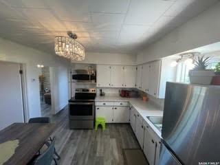 Photo de la propriété: 604 Sergent Avenue E SK S9X 1H8