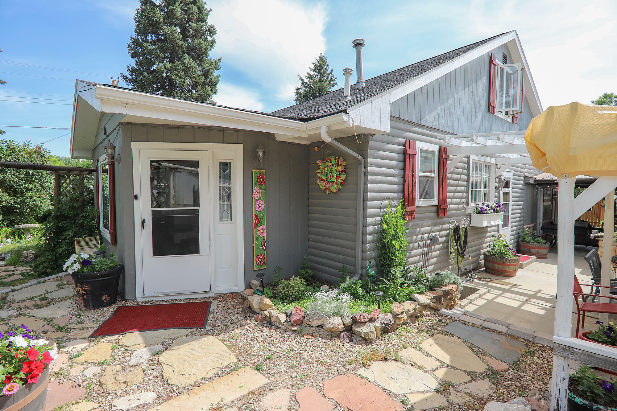 Property Photo: 736 W 15th Street WY 82801