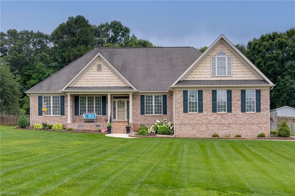 Property Photo: 160 Serenity Pointe Drive NC 27284