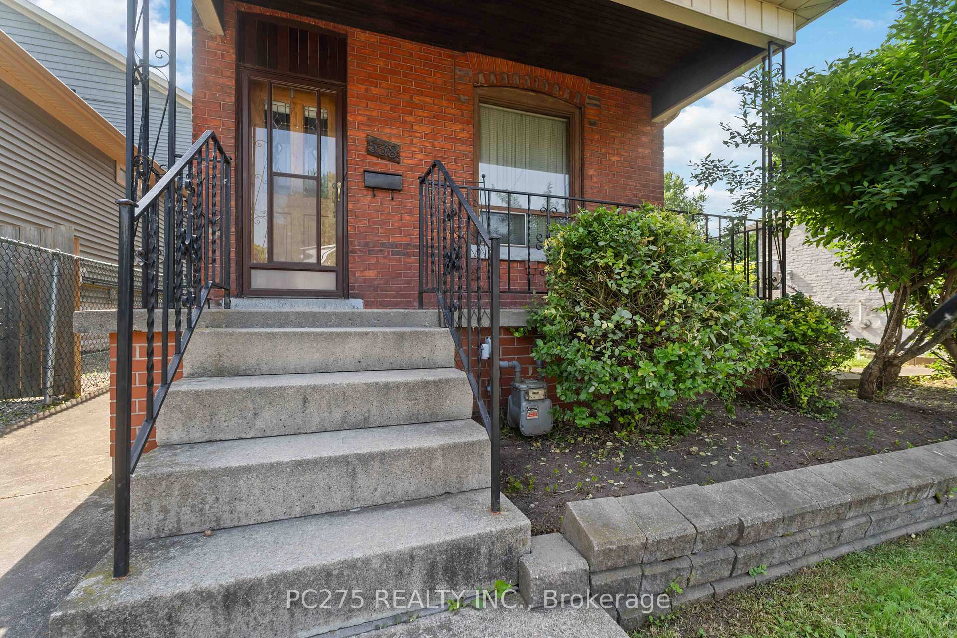 Property Photo: 538 Hughson Street N ON L8L 4N9