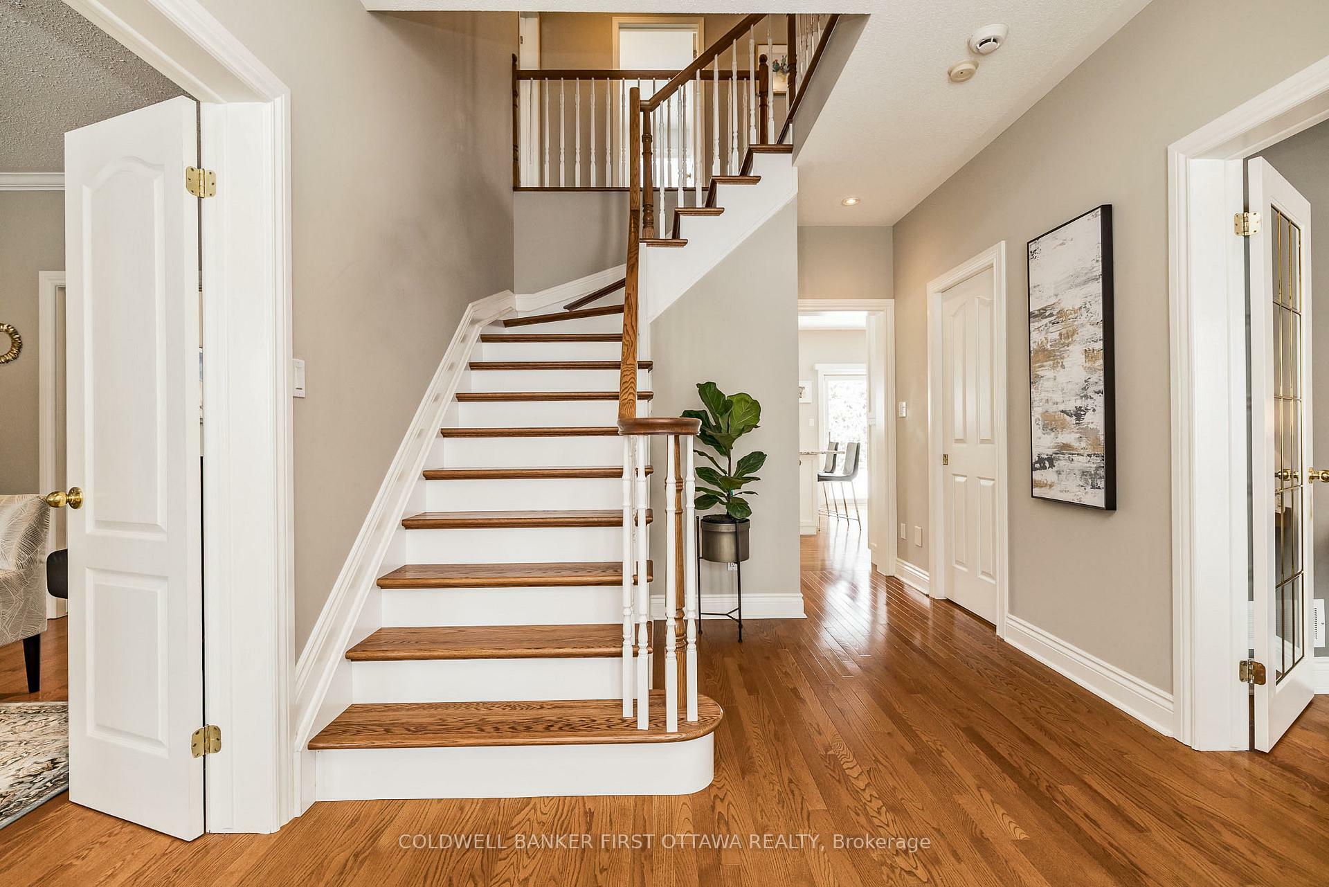 Photo de la propriété: 36 Wendell Avenue ON K2S 1G8
