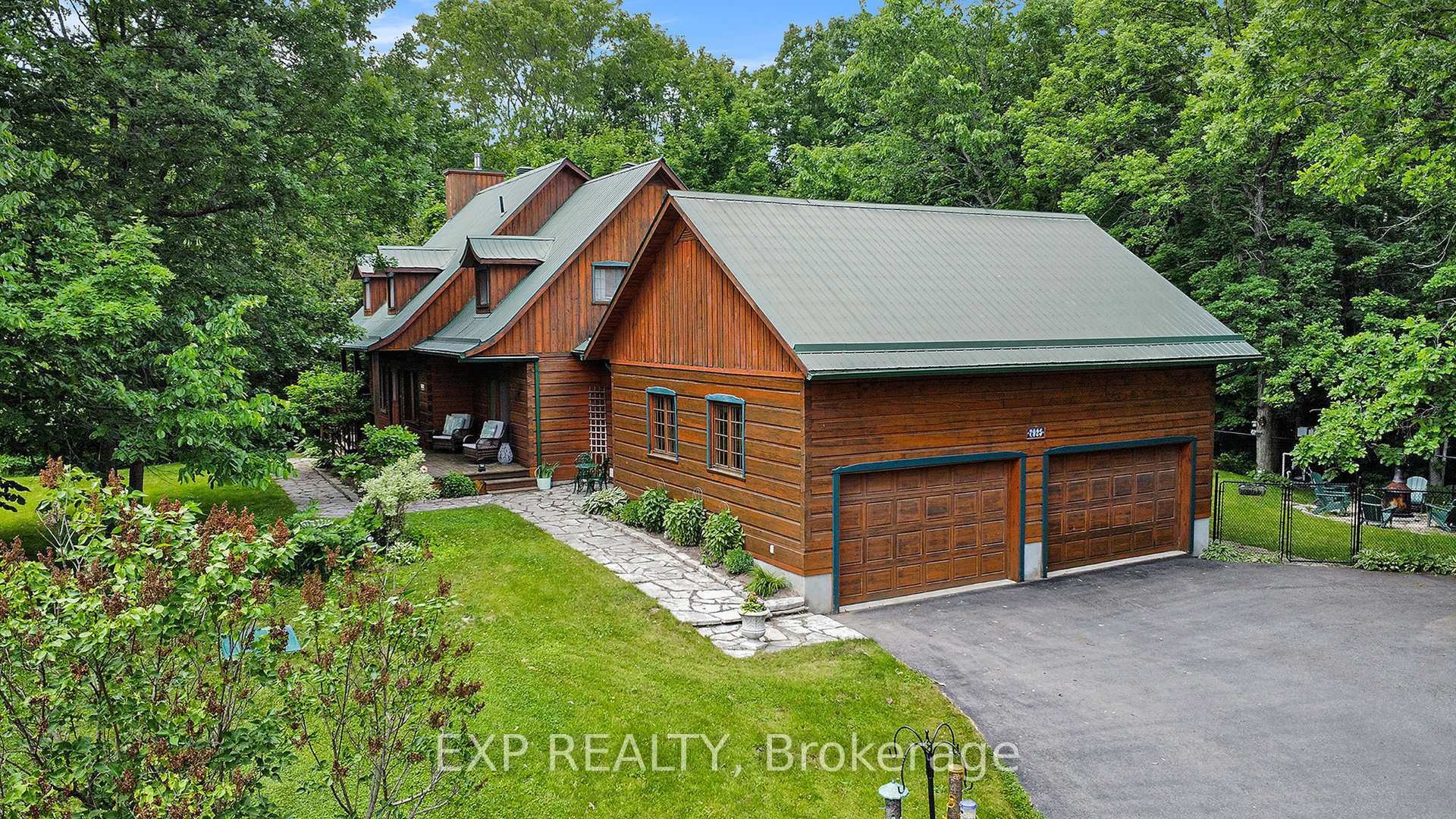 Property Photo: 7925 Resolute Way ON K0A 2P0
