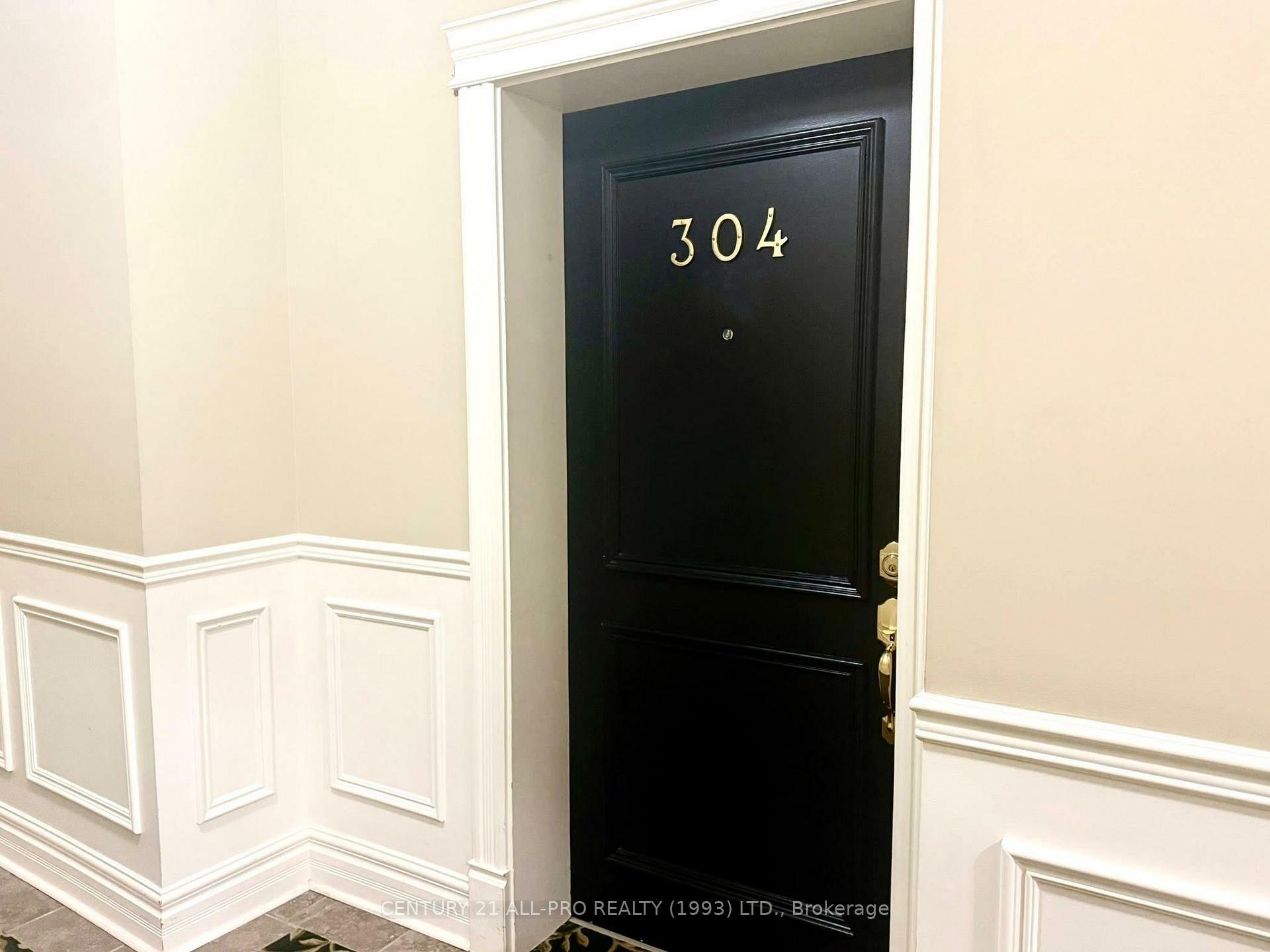 Property Photo: 323 George Street 304 ON K9A 3L9