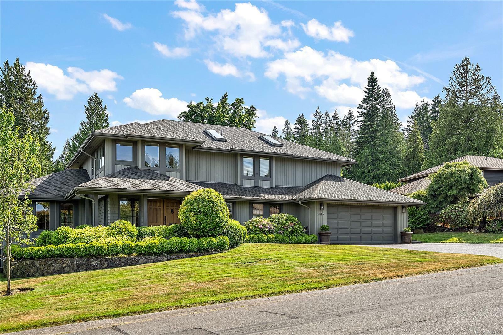 Property Photo: 835 Gulfview Pl BC V8Y 2R6