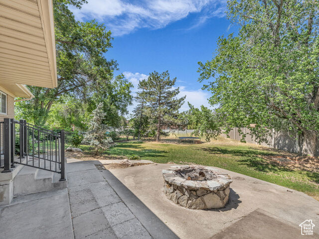 Property Photo: 787 E Casa Blanca Cir UT 84047