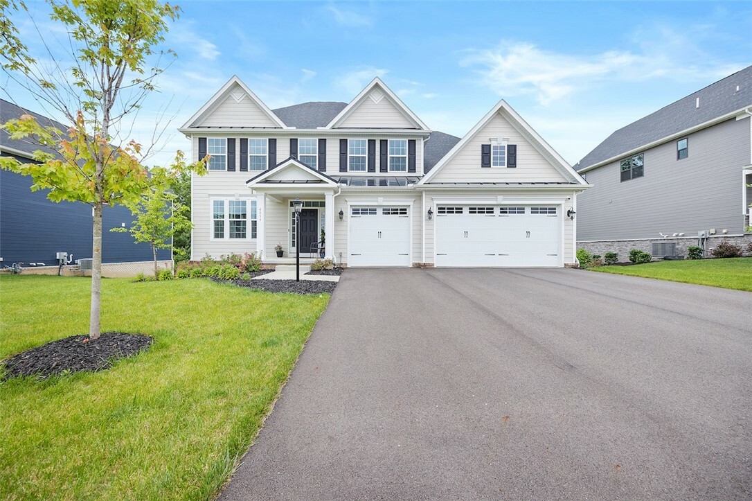 Property Photo: 4039 Kiley Ln PA 15005