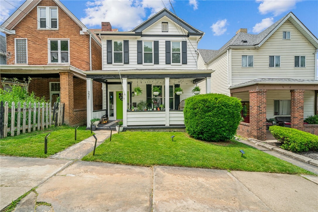 Property Photo:  221 W 10th Ave  PA 15120 