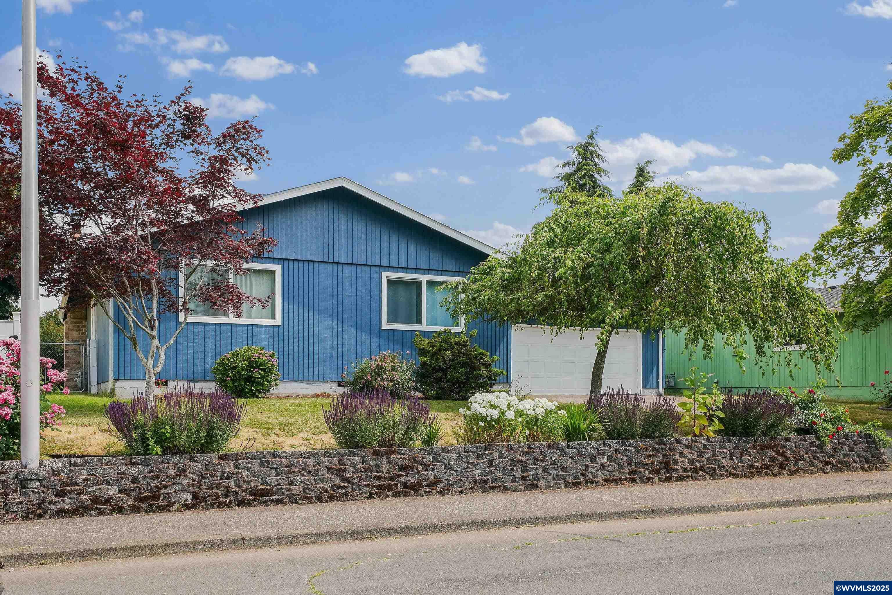Property Photo:  4723 Buckhorn Ct SE  OR 97317 