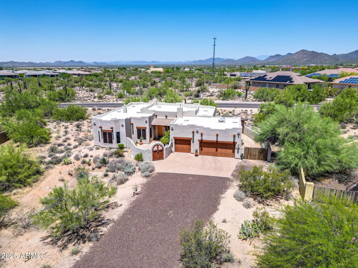 Property Photo: 32826 N 54th Street AZ 85331
