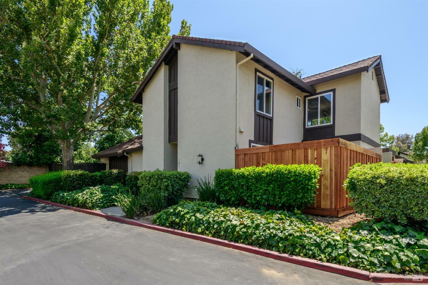 Property Photo: 181 Fairoaks Drive CA 95688