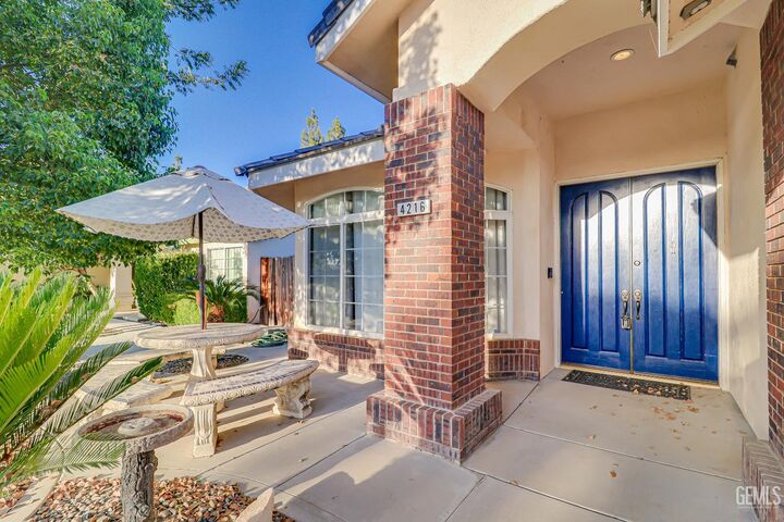 Property Photo: 4216 Lightning Court CA 93312