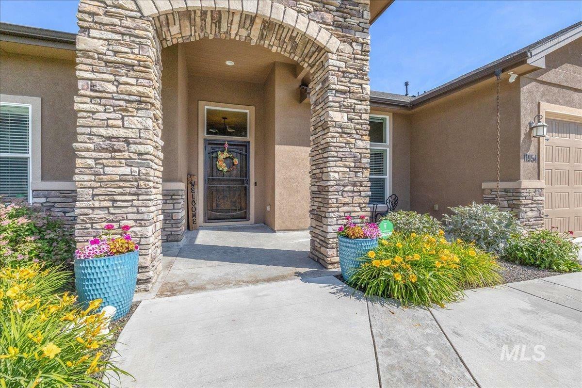 Property Photo: 11954 W Meadowfalls Dr ID 83669