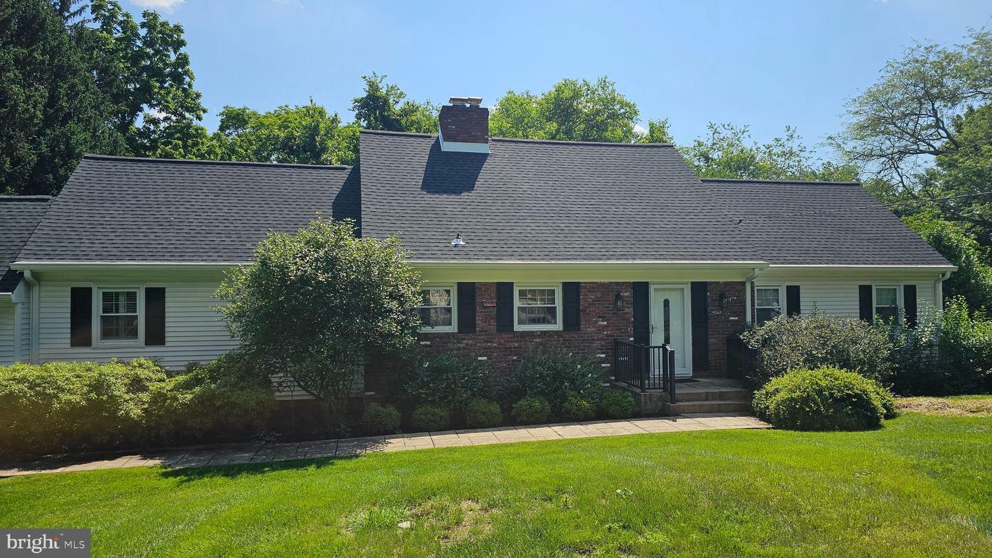 Property Photo: 9 Morningside Drive NJ 08534