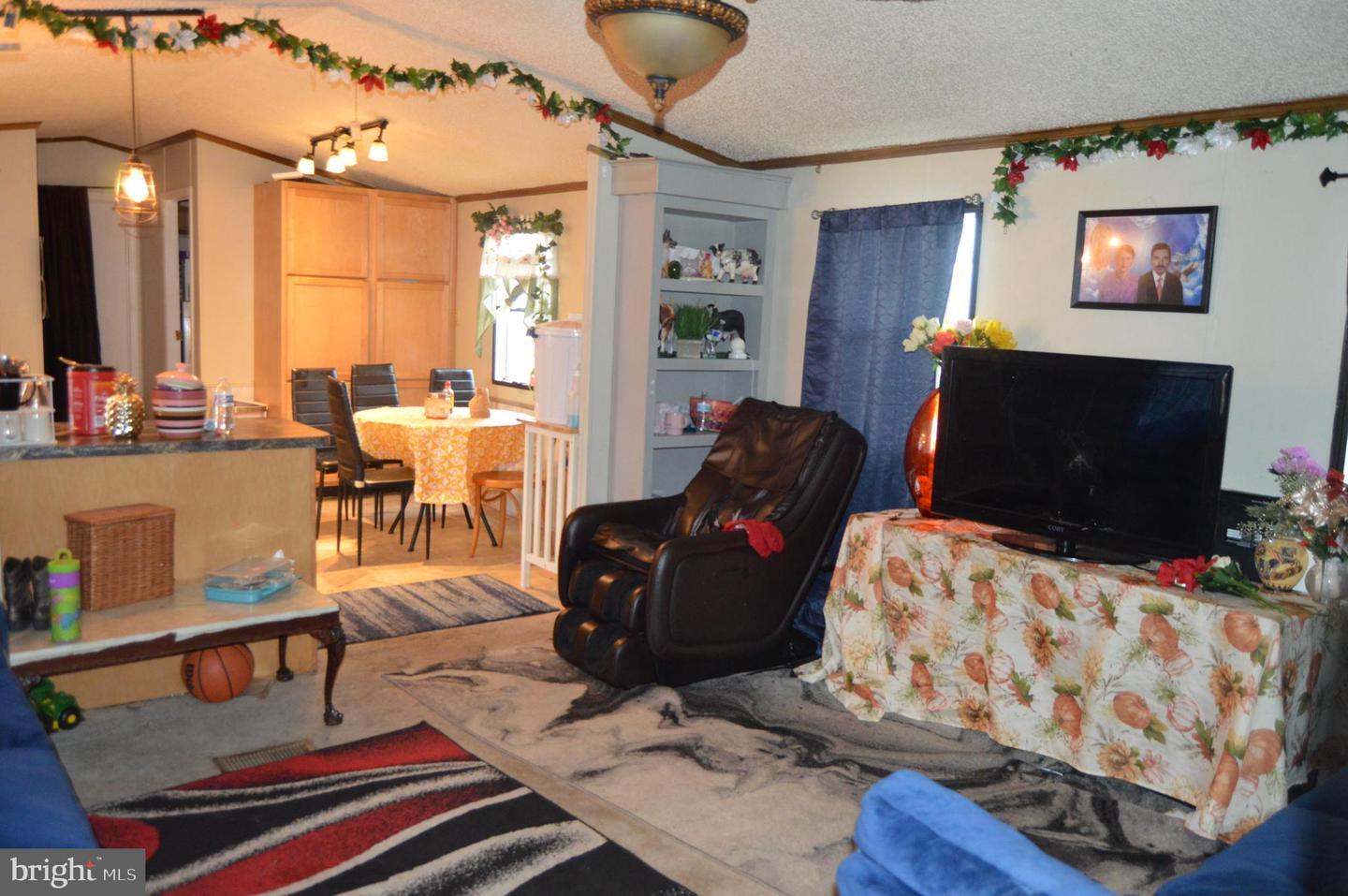 Property Photo: 114 Roundup Road MD 21220