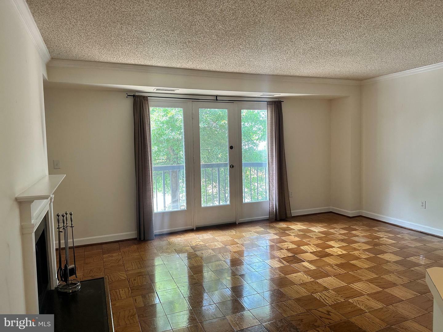 Property Photo:  801 S Pitt Street 325  VA 22314 