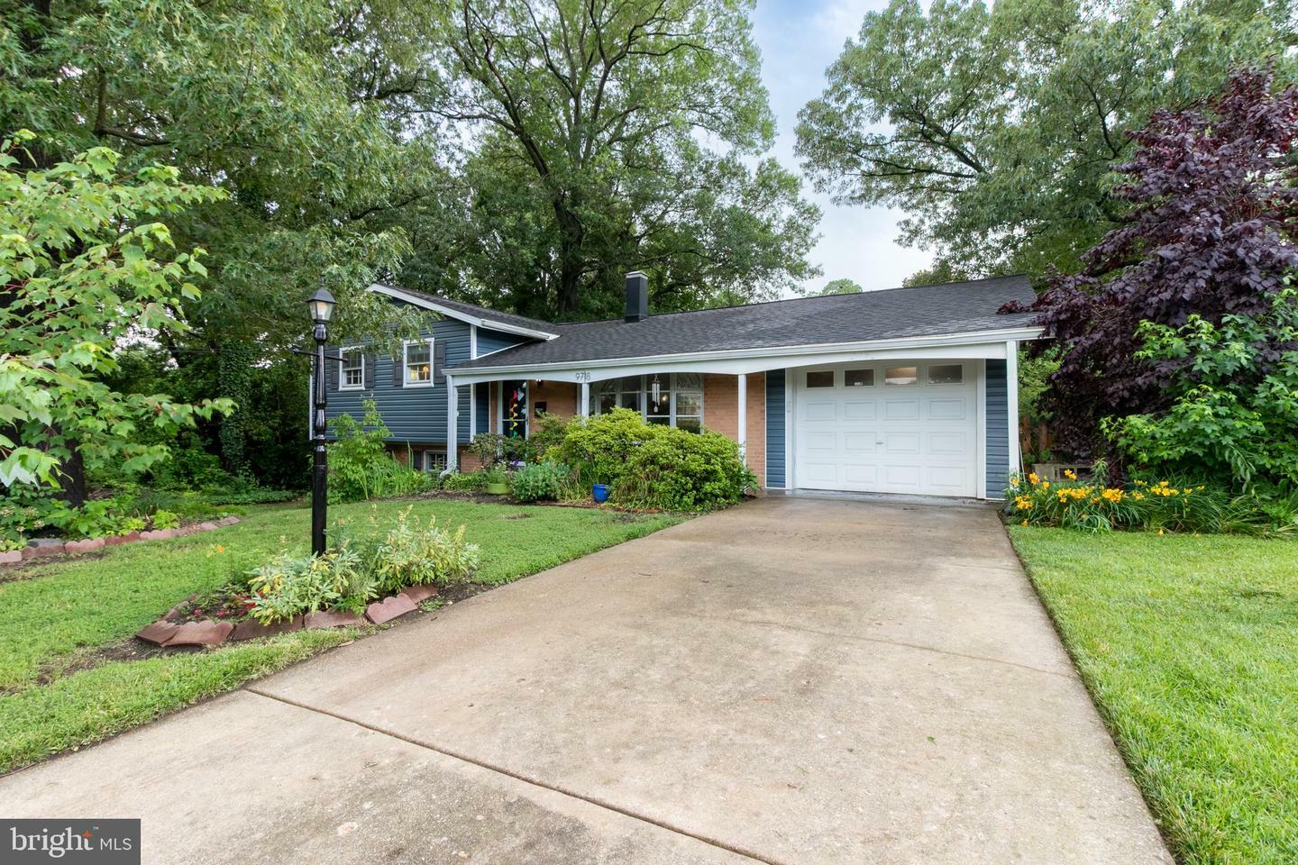 Property Photo:  9718 48th Place  MD 20740 