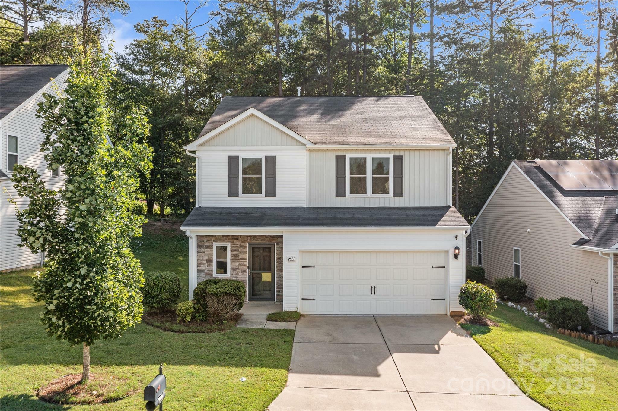 Property Photo: 2532 Blue Moss Drive NC 28034