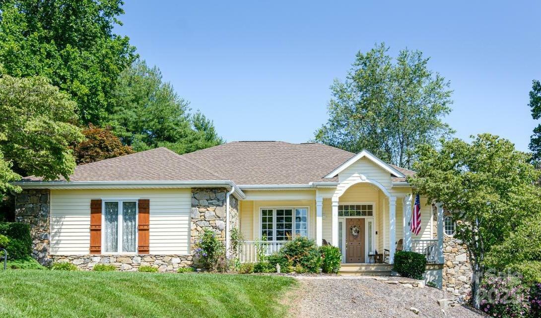 100 Bayberry Way  Hendersonville NC 28739 photo