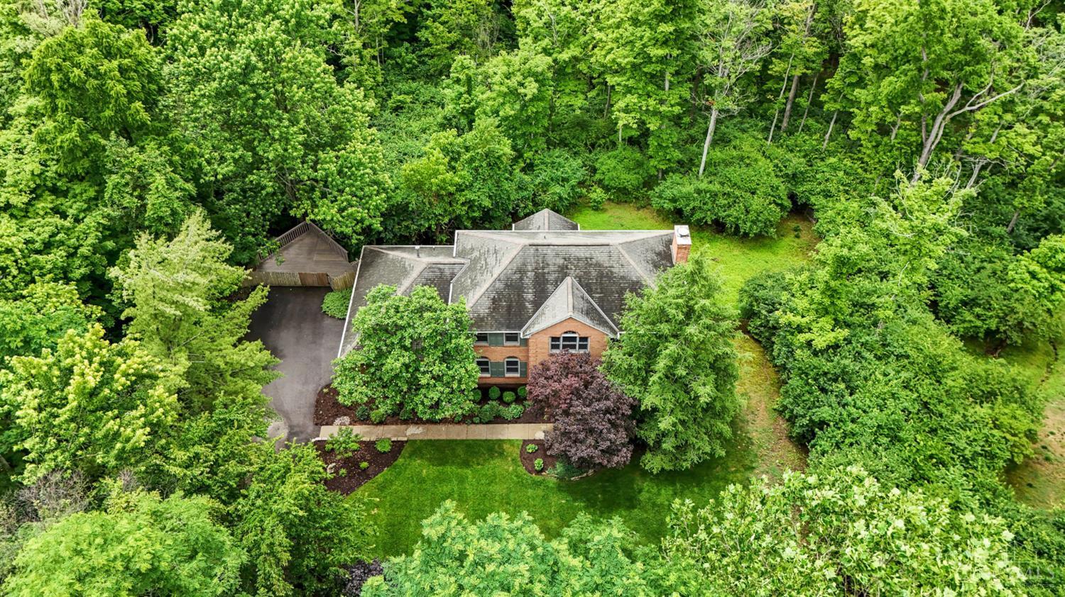 3057 Fox Den Lane  Anderson Twp OH 45244 photo
