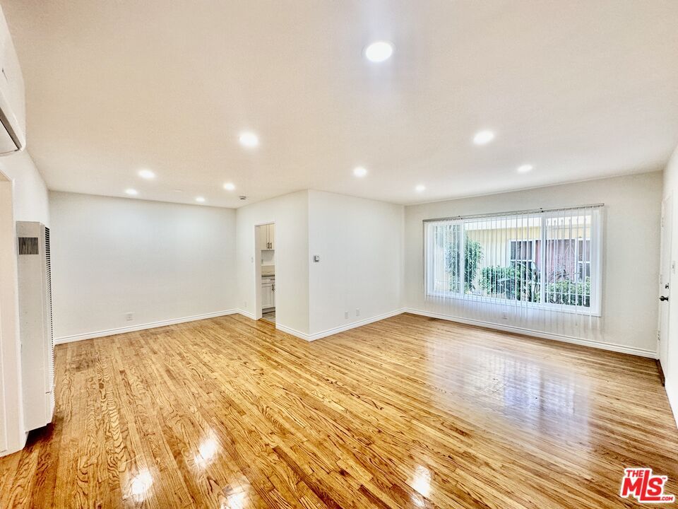 Property Photo: 1108 S Sherbourne Dr CA 90035
