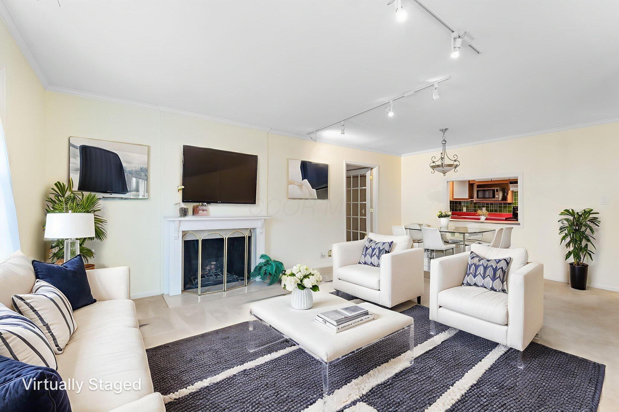 Property Photo: 1631 Roxbury Road OH 43212