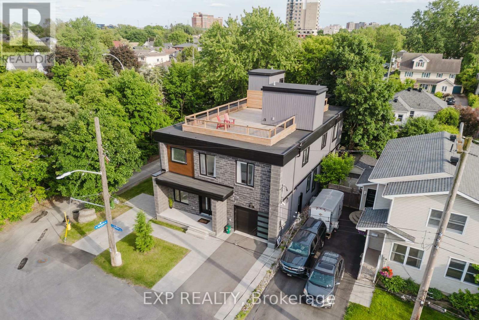 Property Photo: 62 Columbus Avenue ON K1K 1R3