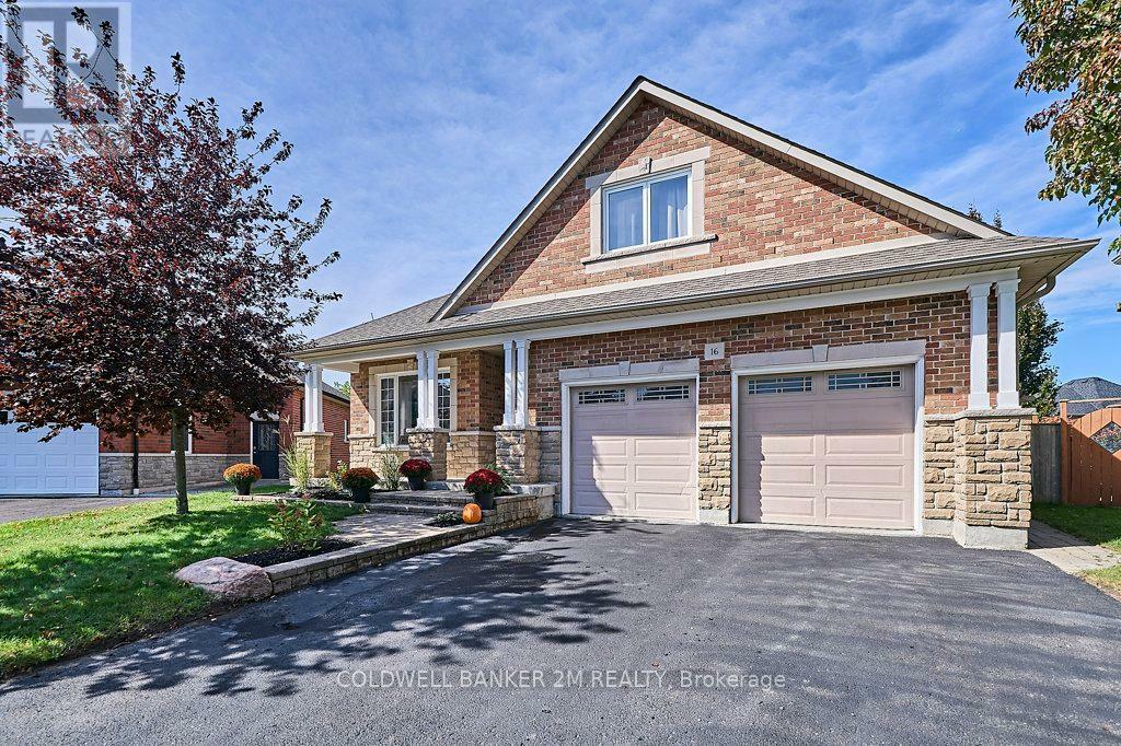 Photo de la propriété: 16 Burgundy Court ON L1R 3H7