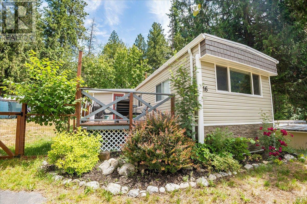 4029 Broadwater Road 16  Robson BC V1N 4V6 photo