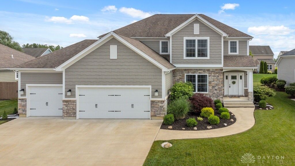 Property Photo: 2306 Larkspur Drive OH 45373
