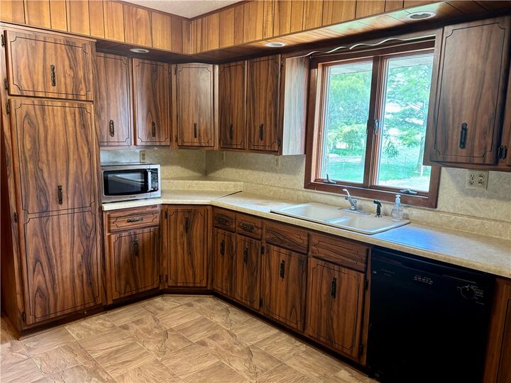 Property Photo:  2496 N 300th Street  IL 62443 