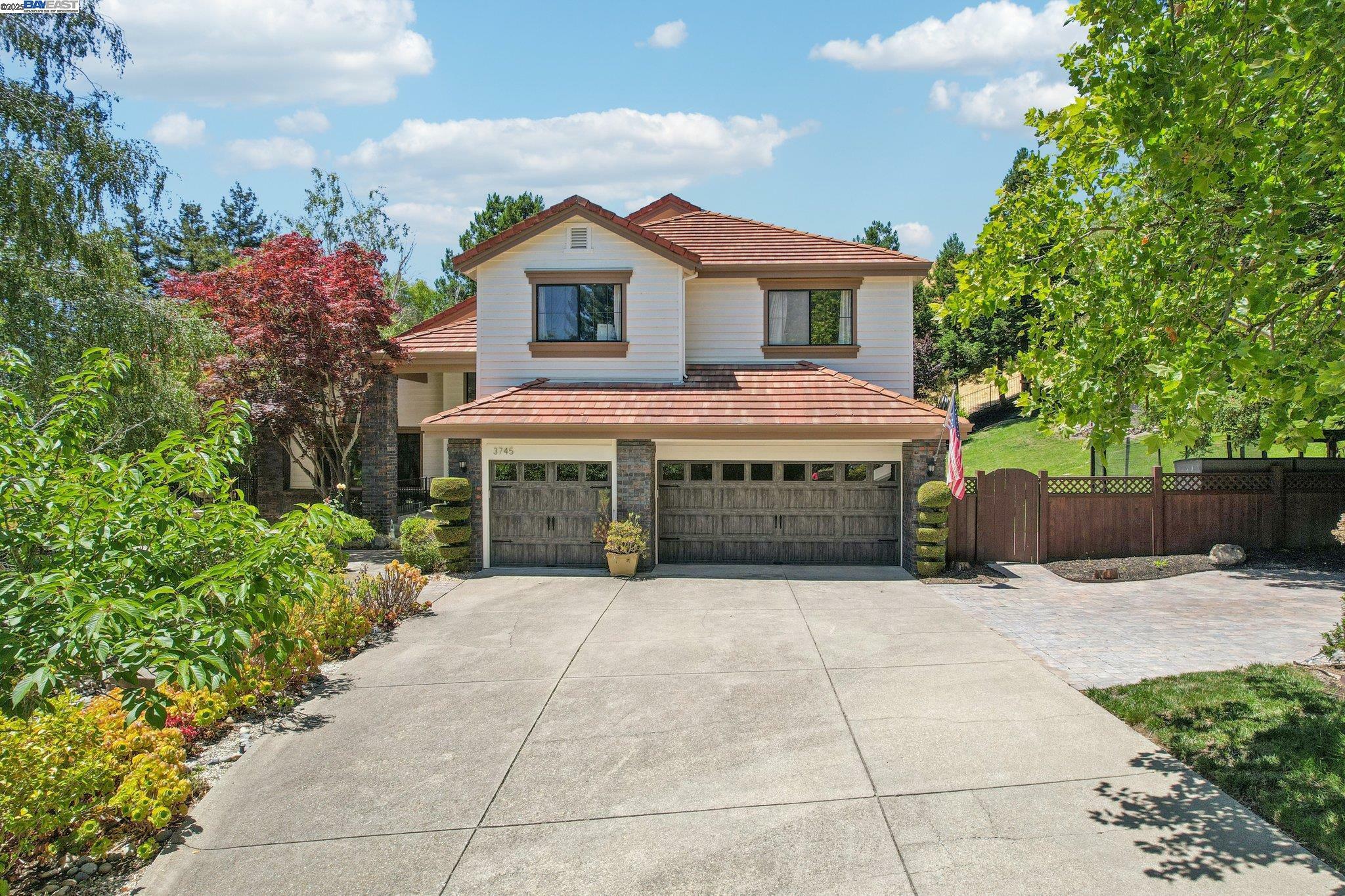 Property Photo: 3745 Deer Trail Ct CA 94506