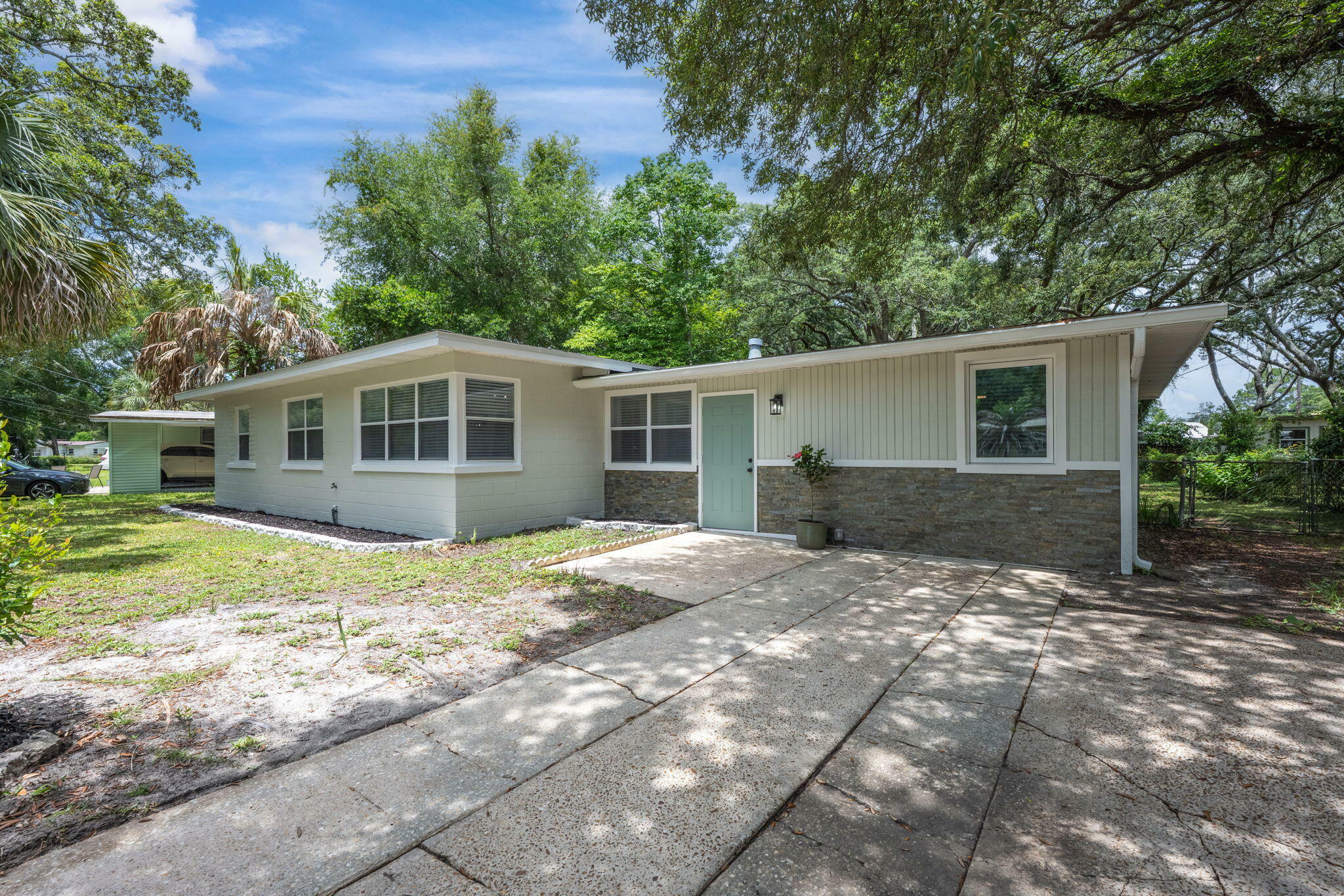 203 Hawthorne Circle  Fort Walton Beach FL 32547 photo