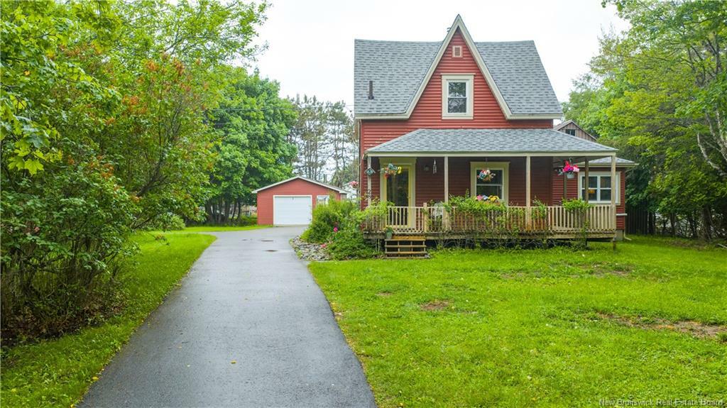 Property Photo: 28 Quispamsis Road NB E2E 1M4