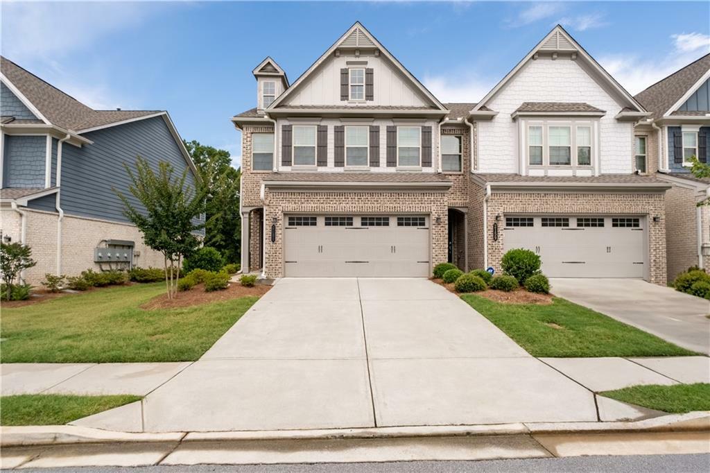 Property Photo: 2169 Lanier Harbor Point GA 30518