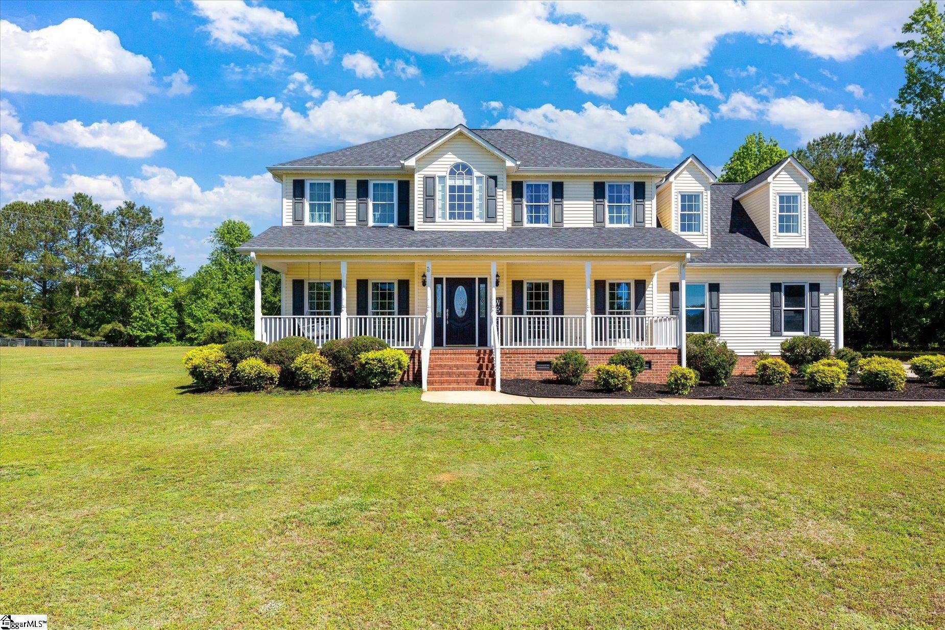 Property Photo: 205 Pebble Brook Lane SC 29627