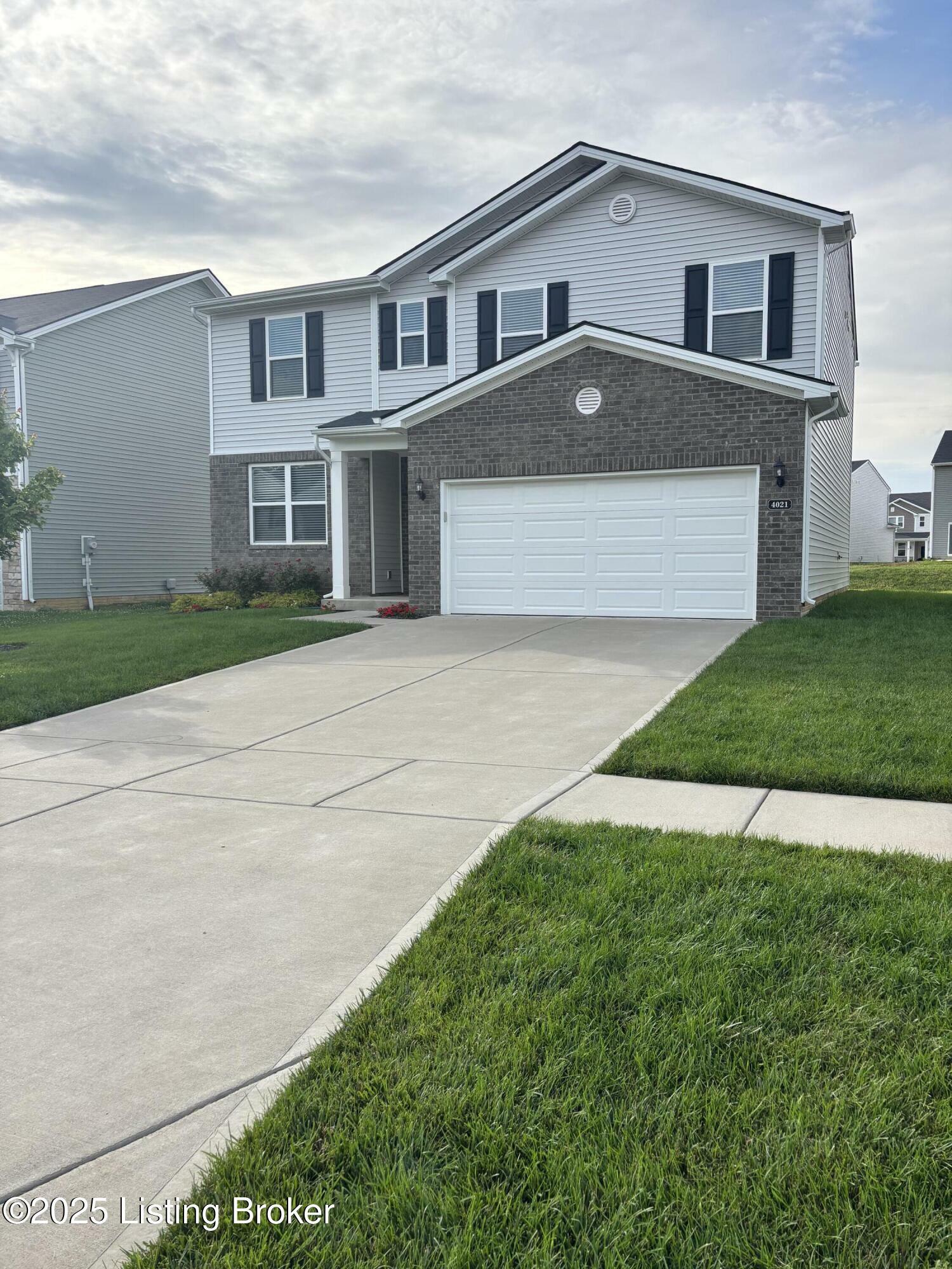 Property Photo: 4021 White Pine Ln KY 40031