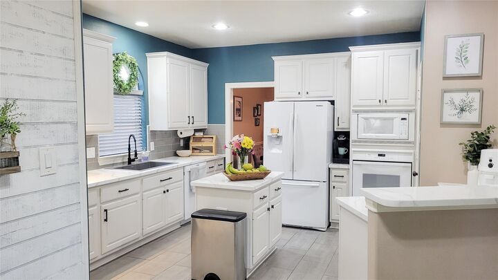 Property Photo: 15603 Twisting Springs Drive TX 77433