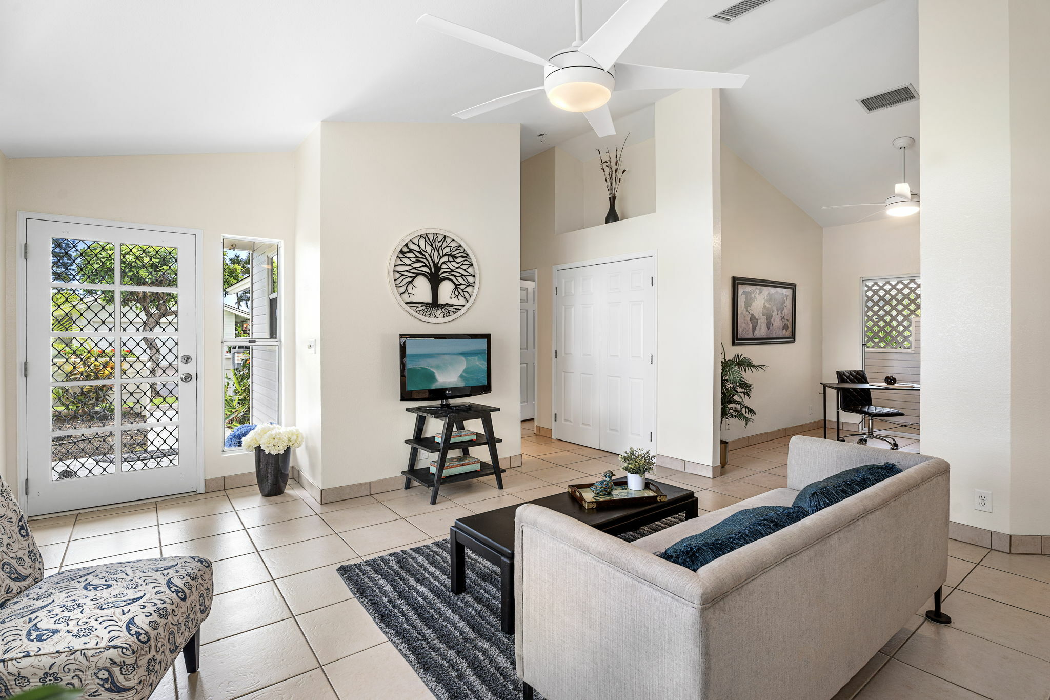 Property Photo: 75-217 Nani Kailua Dr 157 HI 96740