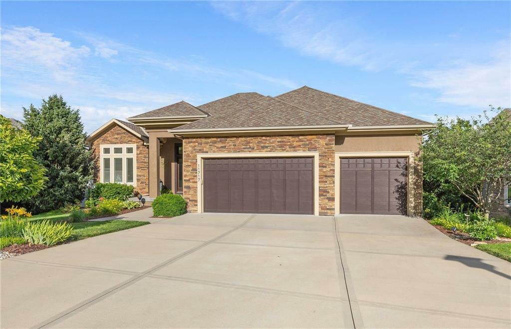 Property Photo:  11717 S Barth Road  KS 66061 