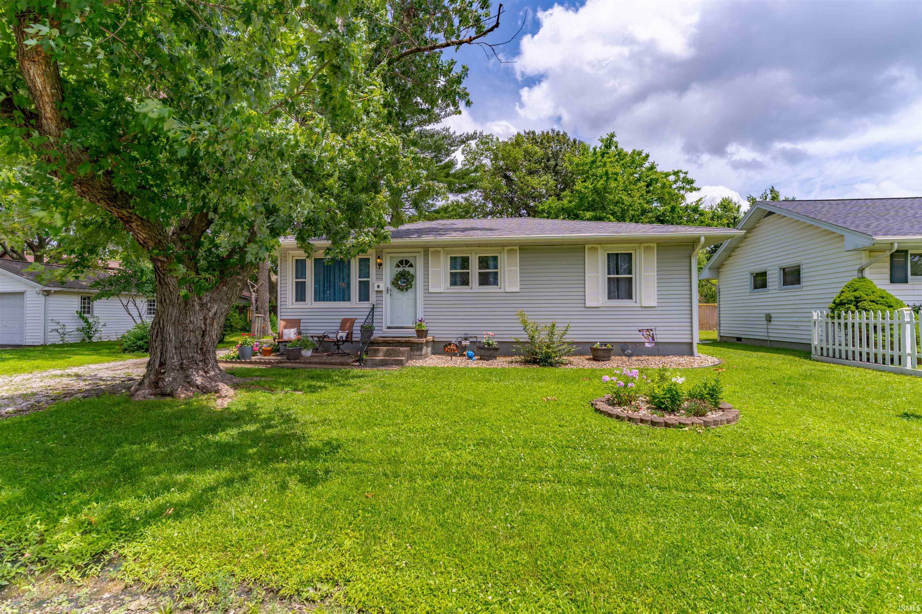 Property Photo: 1027 N Alvord Boulevard IN 47711