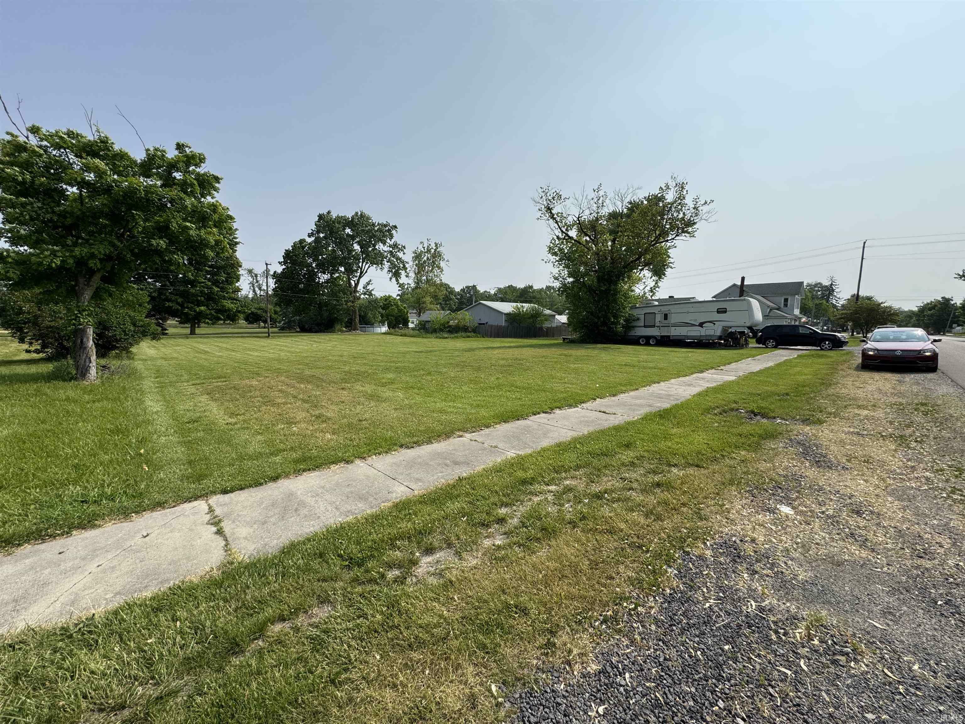 Property Photo: 607 Washington Street IN 46785