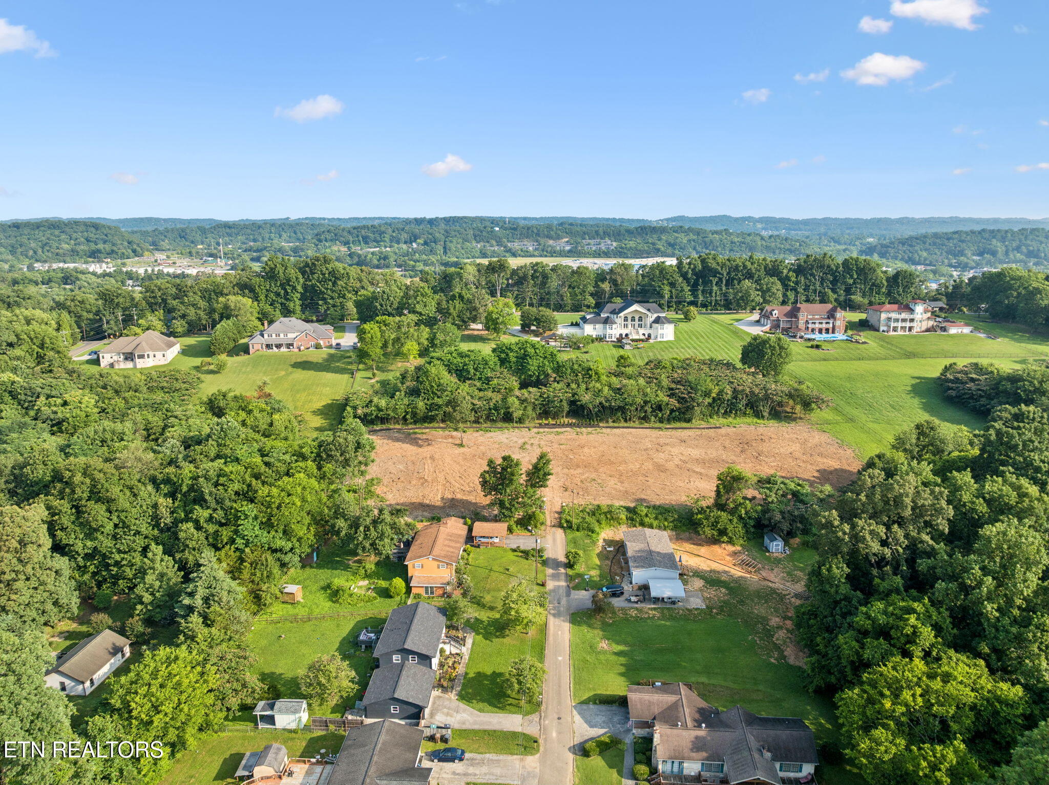 Property Photo: 1635 Leconte Rd TN 37914