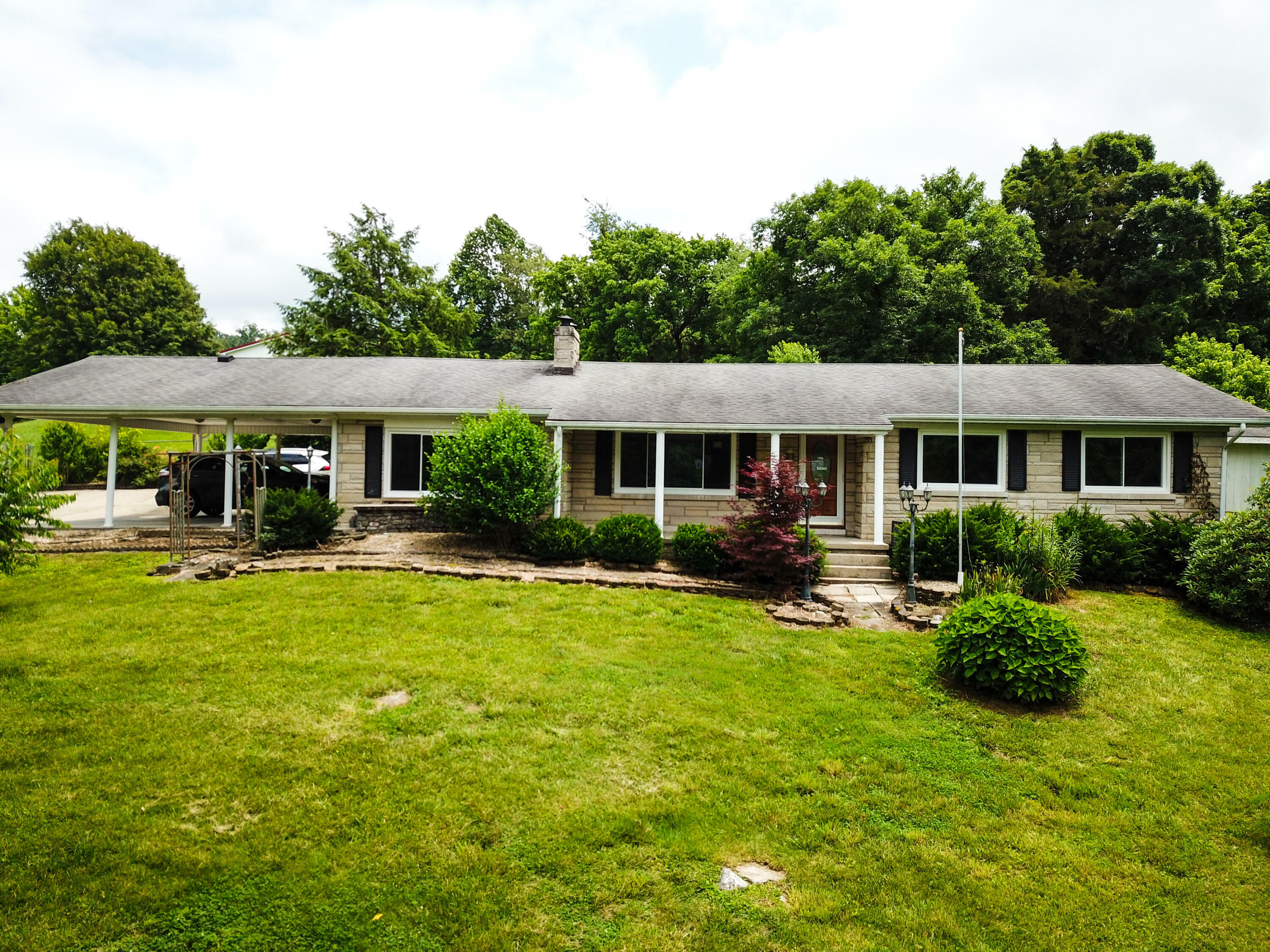 Property Photo:  303 Freedom School Rd  KY 40456 